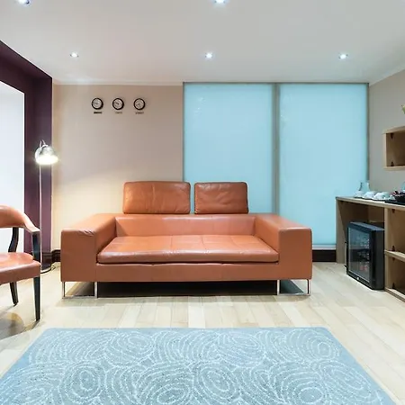 Hyde Park International 4*