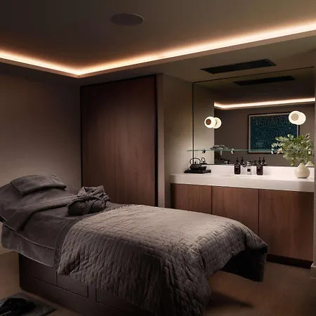 Nobu Portman Square فندق