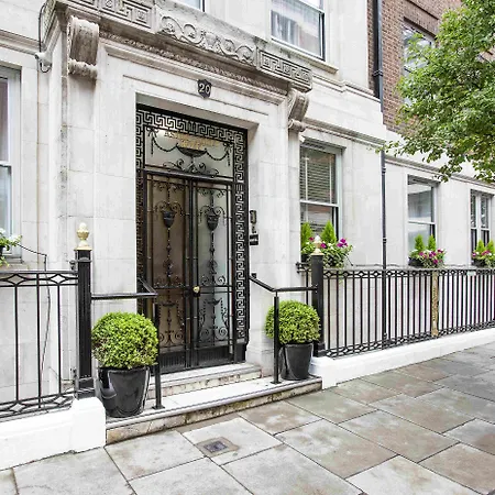 Hotel Astor Court