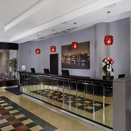Отель Doubletree By Hilton Chelsea