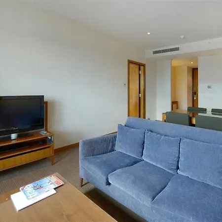 Hotel Canary Riverside Plaza