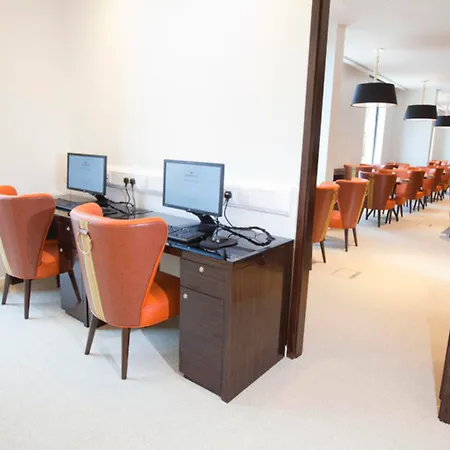 Dorsett Shepherds Bush Hotel