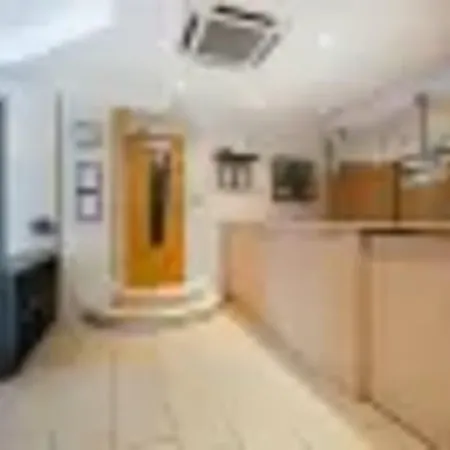 Comfort - Kings Cross Hotel 3*
