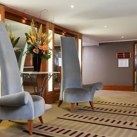 Crowne Plaza Heathrow, An Ihg