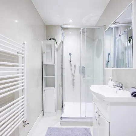 Pimlico Riverside- Amazing 1 Bed شقة *