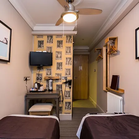 Hotel Arosfa By Compass Hospitality 3*