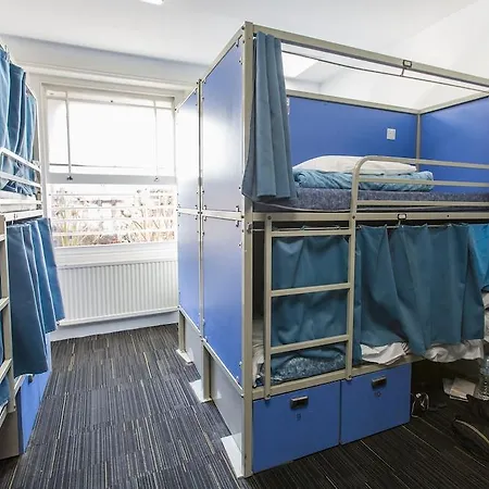 Smart Hyde Park Hostel *