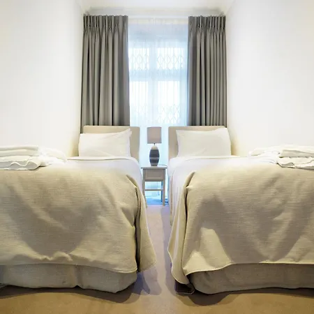 Manson Place Apart-hotel