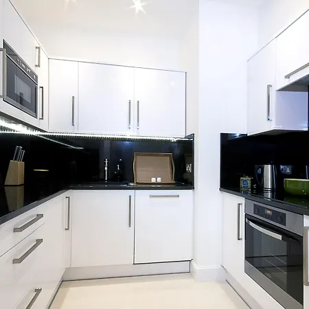 Apart-hotel Manson Place 4*