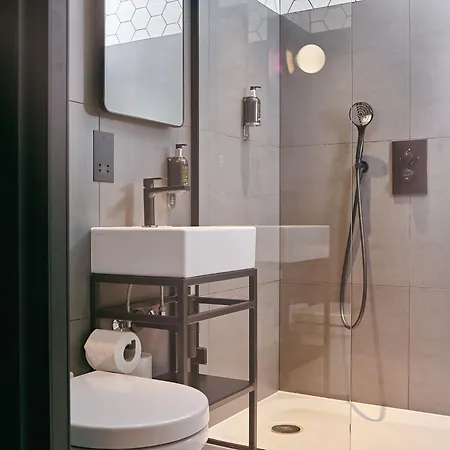 Assembly Leicester Square 3* Londyn