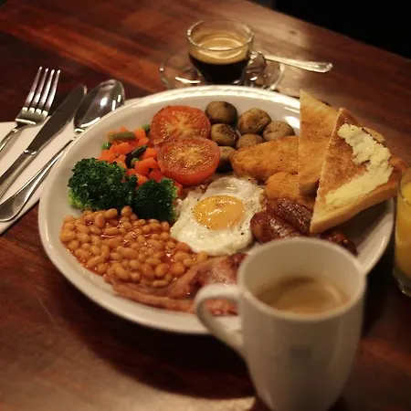Hotel The Bryson 4*