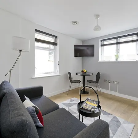 Saco Fleet Street, Crane Court Apartment *