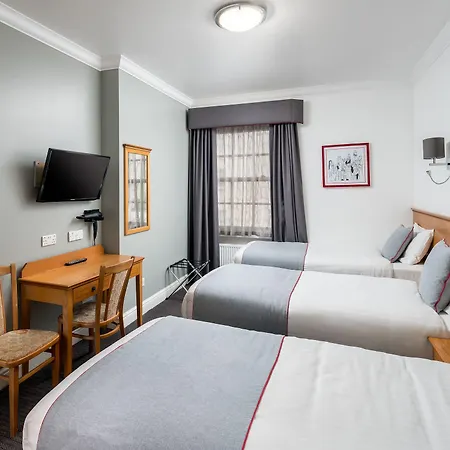Hotell Oyo Townhouse New England, Victoria 3*