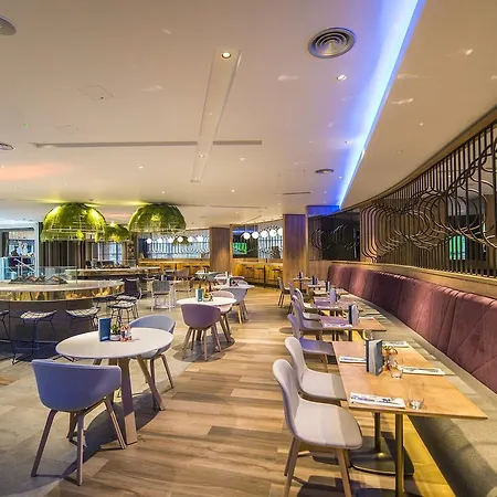 Novotel London Heathrow Airport T1 T2 And T3 Hotel