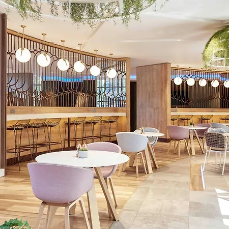 Hotel Novotel London Heathrow Airport T1 T2 And T3 Hayes (Greater London)