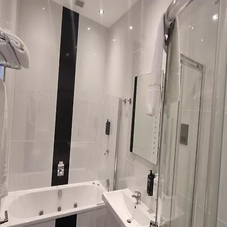 Heeton Concept - Kensington 3* London