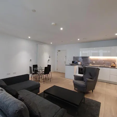 Fully Serviced One Bed In Royal Wharf Apartment