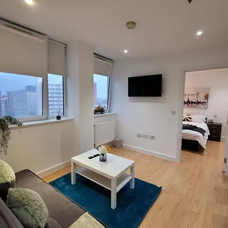 Modern 2br Flat Canterbury London Cb66 Apartment