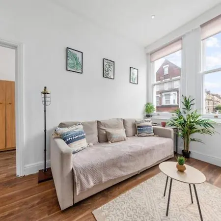 Living 2 Bedroom Flat 2 Mins To Clapahm Junction Cj Appartement *
