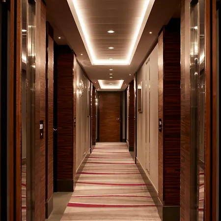 Hyatt Regency Embankment