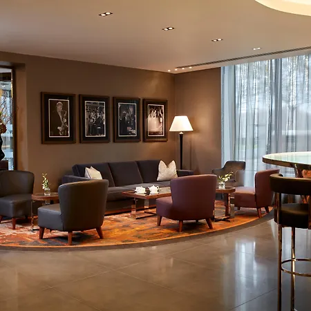 Hyatt Regency Embankment 4*