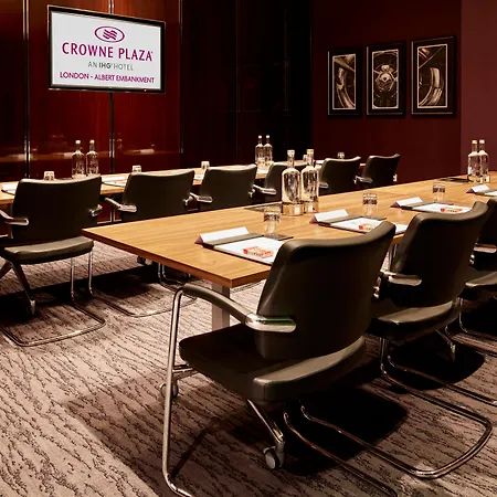 Hyatt Regency Embankment Hotel 4*
