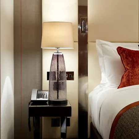 Hyatt Regency Embankment
