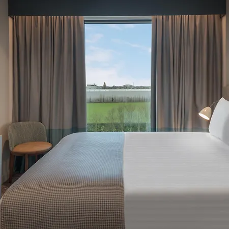 Staybridge London Heathrow - Bath Road, An Ihg 4*