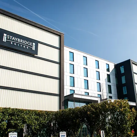 Staybridge London Heathrow - Bath Road, An Ihg Hillingdon