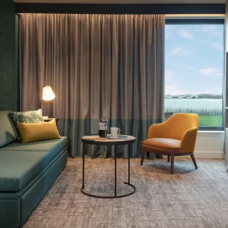 Staybridge London Heathrow - Bath Road, An Ihg 4* Hillingdon