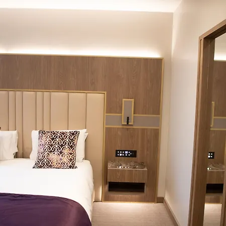 Hotel Merit Kensington