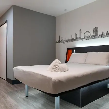 Hotel Easyhotel Shoreditch Londra