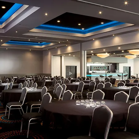 Radisson Red London Heathrow Harmondsworth