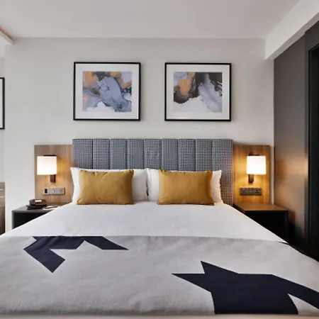 Hotell Riu Plaza Victoria 4*