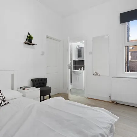 Apartment Fantastic 2bd Barking With Links To The City! London