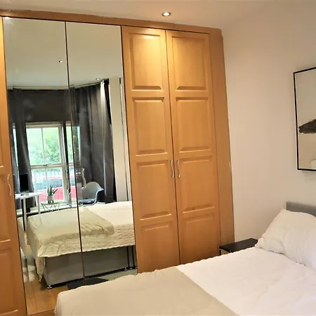 Camden Guest house