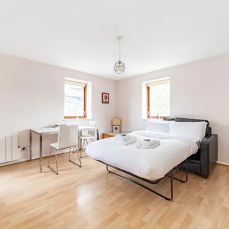 Apartment Lovely In Tower Hill, Fantastic Location *