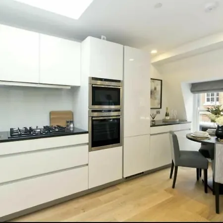 Apartment Modern Flat In Mayfair *