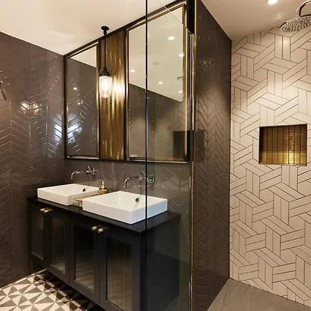 The Soho Penthouse - Charming 3bdr Penthouse With Terrace * London