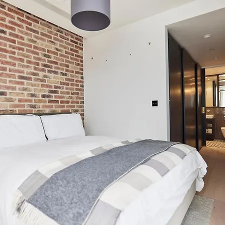 The Soho Penthouse - Charming 3bdr Penthouse With Terrace London