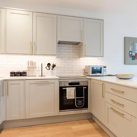 Stylish 1 Bed Flats In Soho, Next To Piccadilly Circus And Trafalgar Square * London
