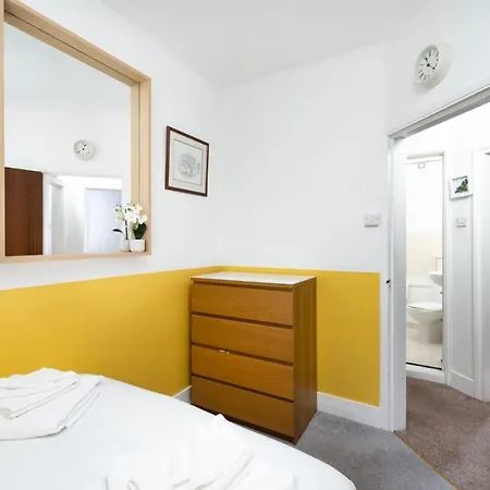 3br House A Perfect Group Getaway Holiday home London