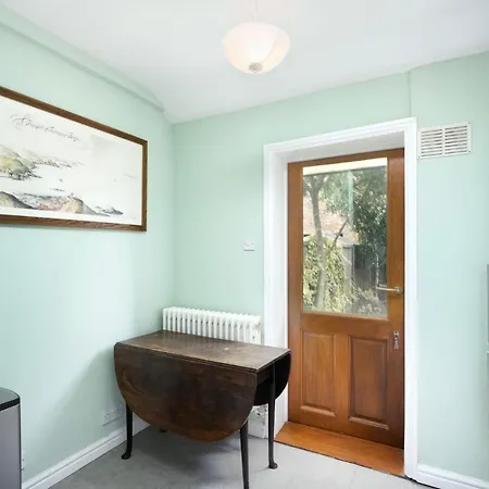Holiday home 3br House A Perfect Group Getaway London