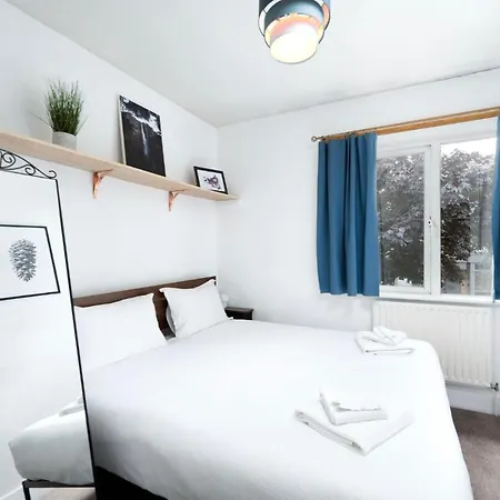 Holiday home 3br House A Perfect Group Getaway London