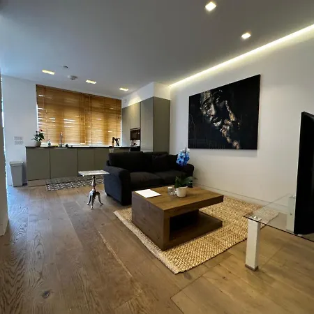 Apartment Ground Floor Flat In Maida Vale *
