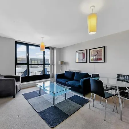 Cozycomfy Luxury Apartment