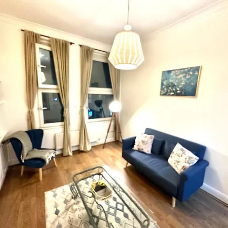 Apartment Jb Clapham, Perfect For
