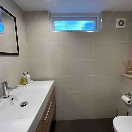 La Belle Etage By Harrods Airconditioning