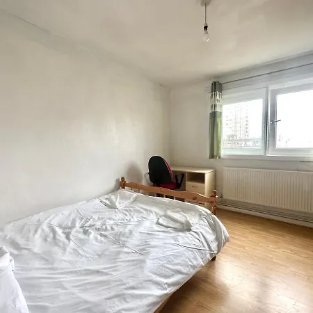 4 Bedroom Spacious Flat King's Cross * London