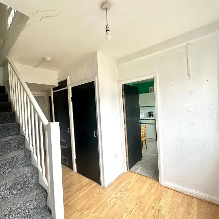 4 Bedroom Spacious Flat King's Cross London